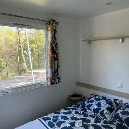 캠프장 Mobilhome 4 Personnes Climatise Camping Les 7 Fonts 아그