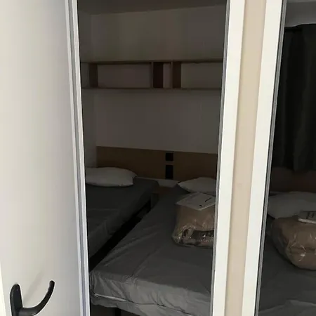 Mobilhome 4 Personnes Climatise Camping Les 7 Fonts 아그